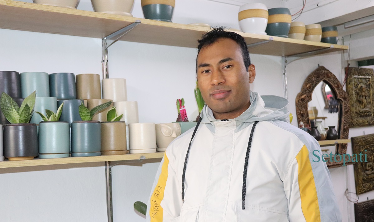 बोसाका सञ्चालक अनिल प्रजापति। तस्बिरः निर्मला घिमिरे/सेतोपाटी